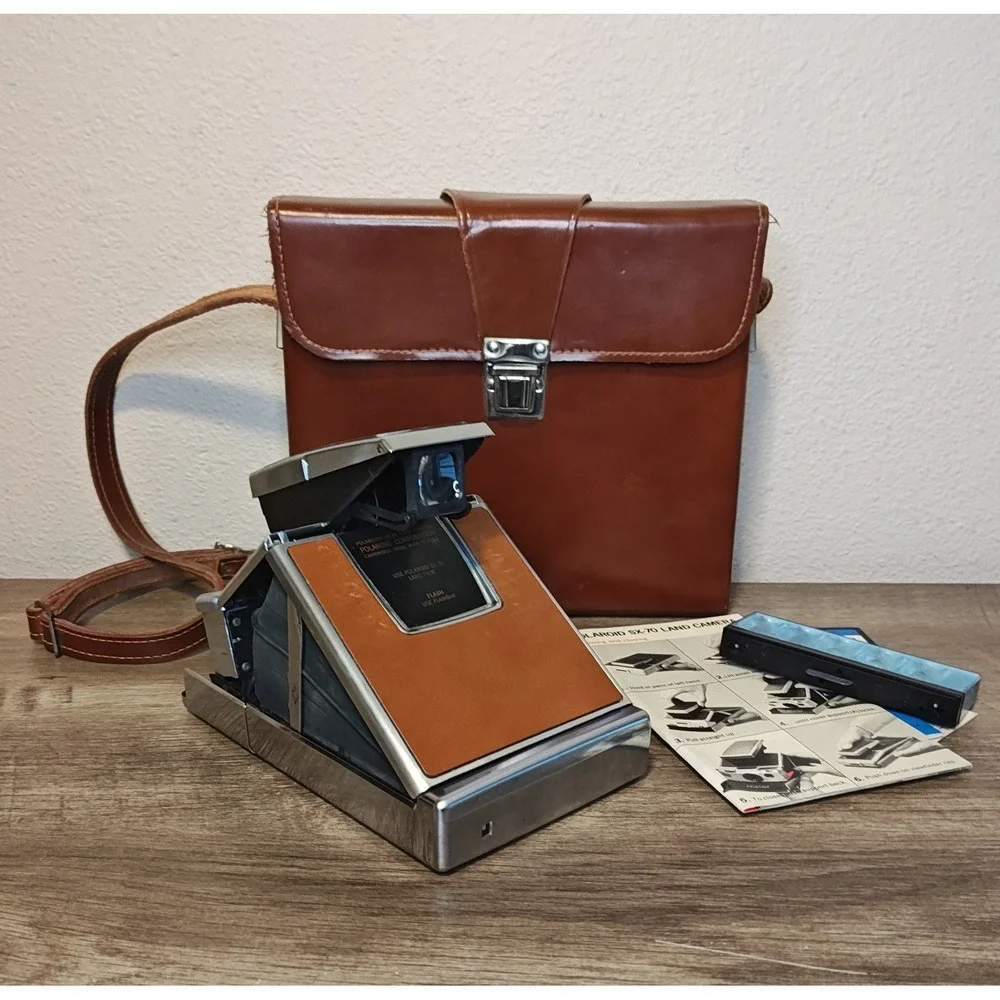 Polaroid SX-70 Land Camera Instant SLR Brown Tan Leather Folding Case Flash Bar